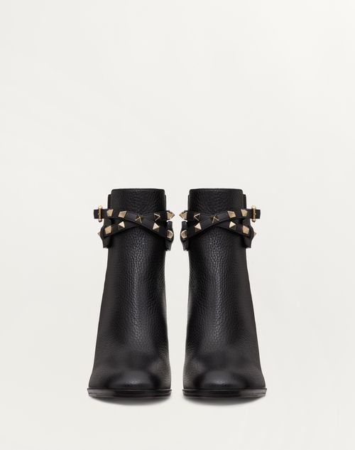 Rockstud Grainy Calfskin Ankle Boot 90 Mm for Woman in Black