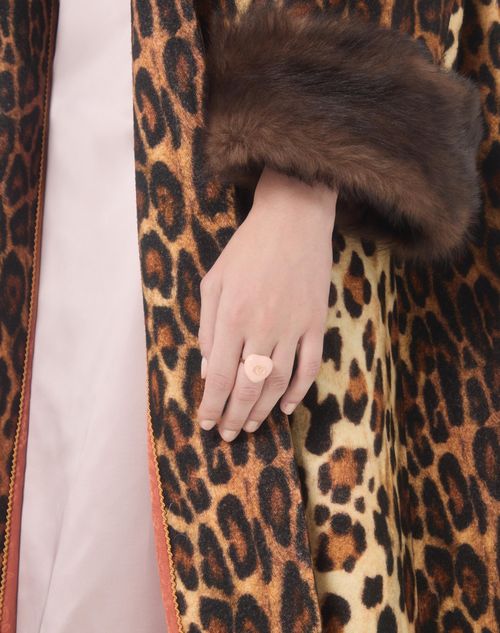 Valentino Garavani - Coeur Royal Ring In Metal And Enamel - Gold/pink - Woman - Accessories