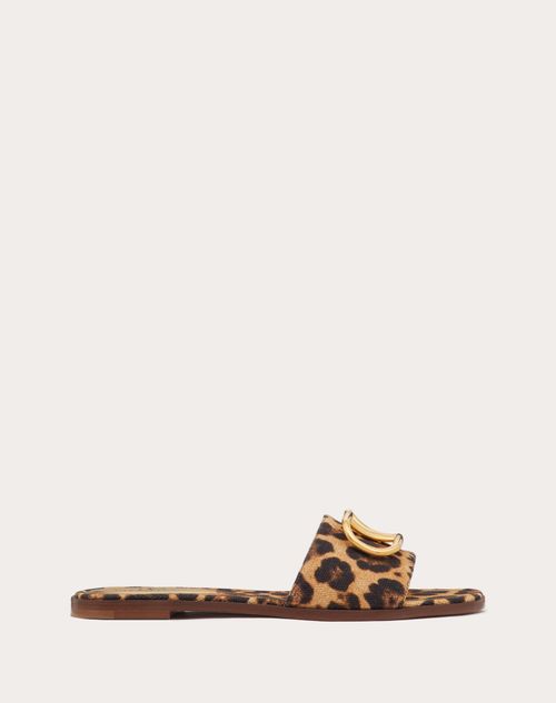Valentino Garavani - Valentino Garavani Escape
slide Sandal In Canvas With Animalier Print - Animal Print - Woman - Vlogo Signature - Shoes
