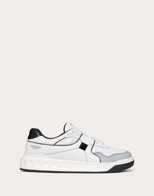 Valentino Garavani - Sneakers Bajas One Stud De Napa - Blanco / Negro - Hombre - Zapatillas Deportivas