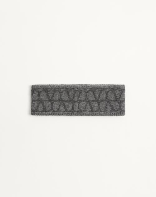  - Anthracite