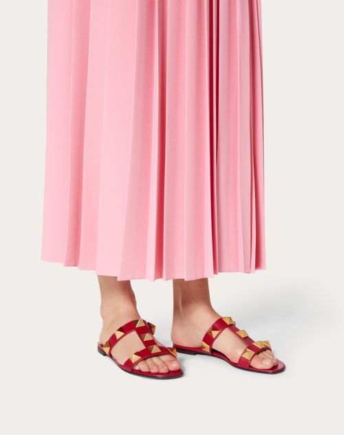 Roman Stud Leather Sandals in Pink - Valentino Garavani