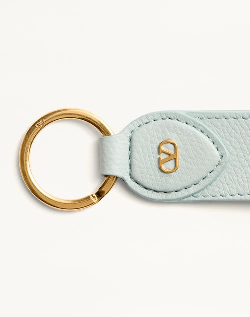 Valentino Garavani - Vlogo Signature Grainy Calfskin Key Ring - Sky Grey - Woman - Bag Charms And Keyrings