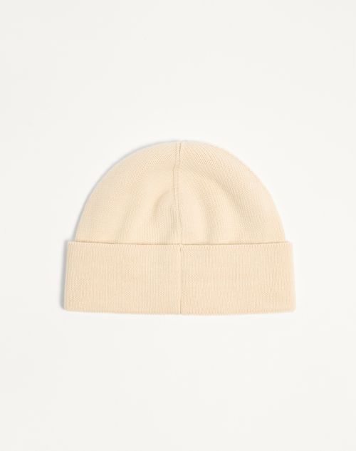  - Cream