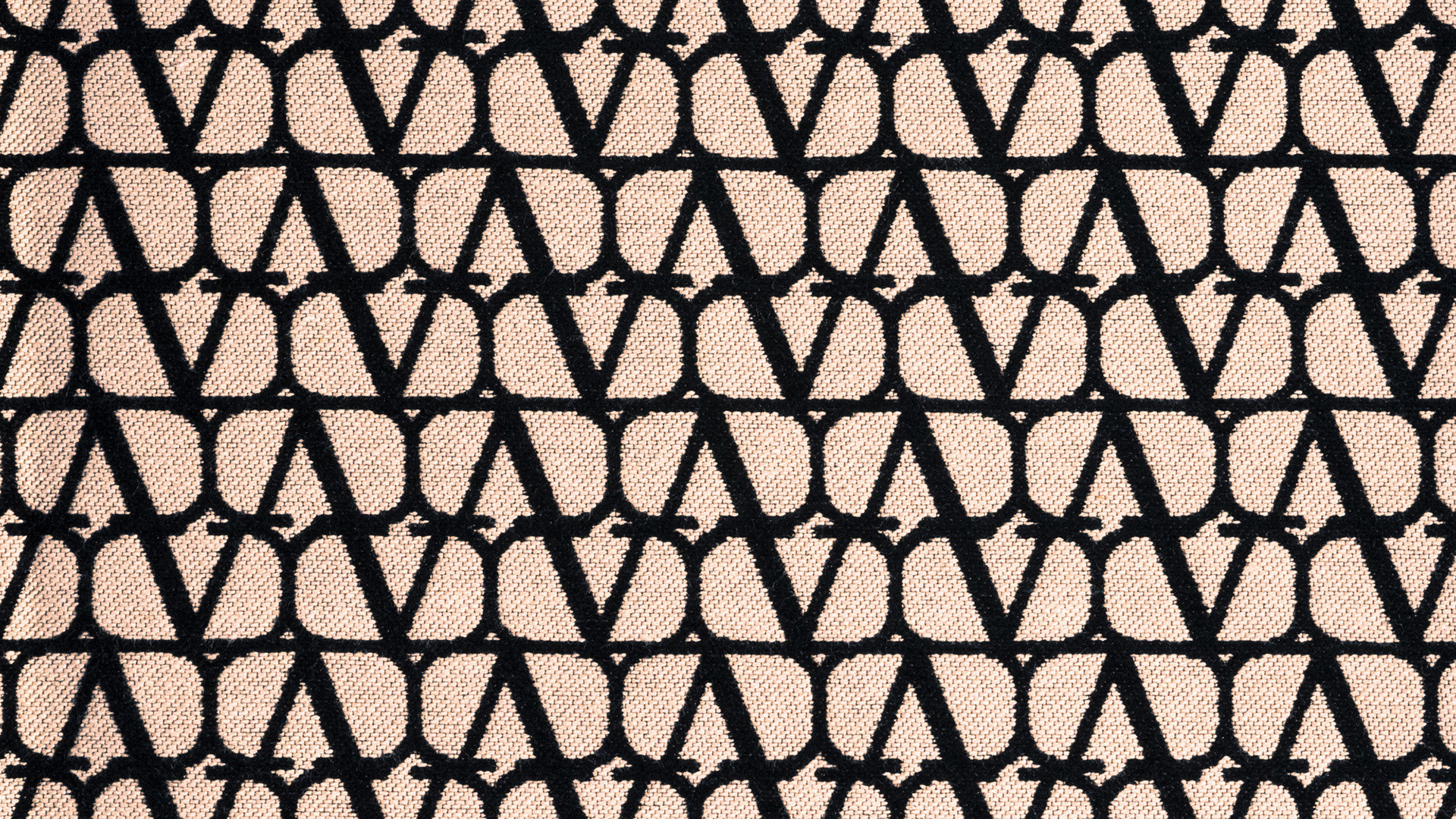 Focus_VALENTINO_TOILE-ICONOGRAPHE_SPRING23_Pattern