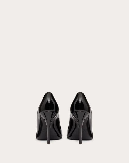 Maxi Stud Patent Leather Slingback Pumps in Black - Valentino Garavani