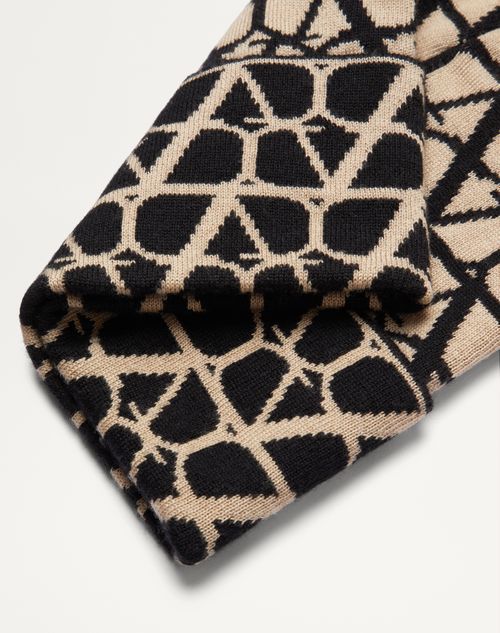 Valentino Garavani - Knitted Toile Iconographe Beanie In Cashmere And Silk - Beige/black - Woman - Hats And Gloves