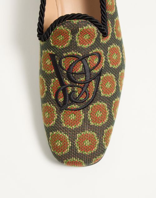  - Multicolor