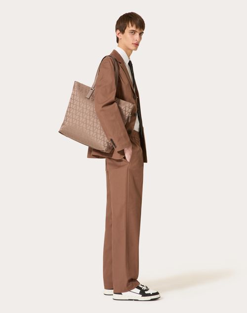 Valentino Garavani - Toile Iconographe Shopping Bag In Technical Fabric With Leather Details - Clay - Man - Bags