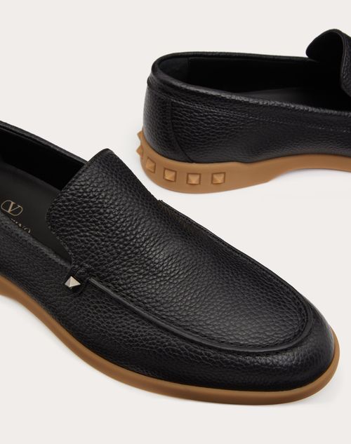 Valentino Garavani - Leisure Flows Slip-on In Grainy Calfskin - Black - Man - Man View All