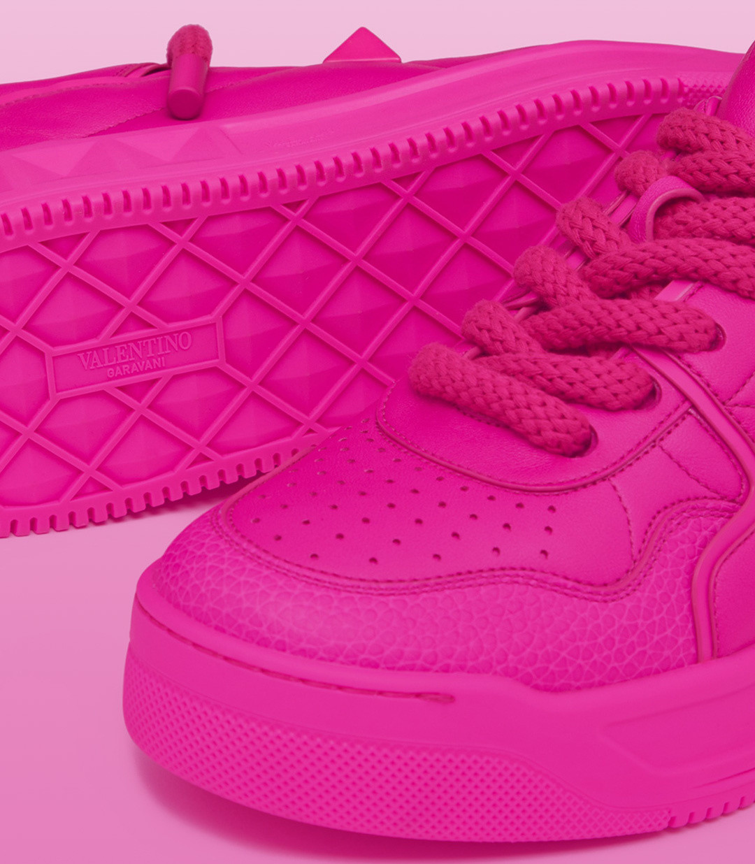 Valentino Garavani Pink PP Collection Celebrate Love Valentino   04 Pinkppills Sneakers 