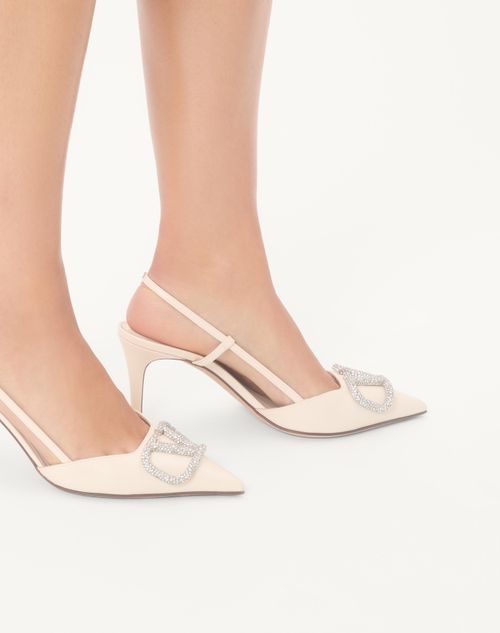 Valentino Garavani - Vlogo Signature Slingback Pump In Calfskin Leather 80mm - Light Ivory/crystal - Woman - Pumps