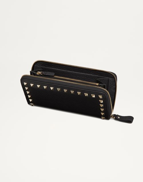 Rockstud Grainy Calfskin Zippered Wallet for Woman in Black