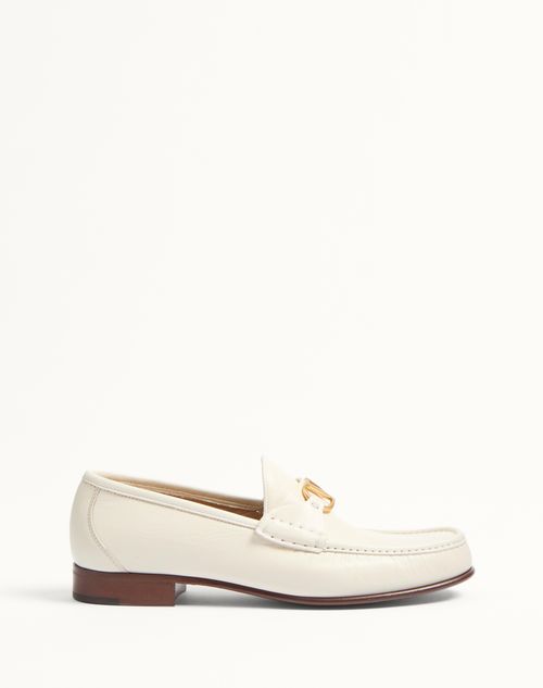 Valentino Garavani - Vlogo Signature Kidskin Moccasin - Ivory - Man - New Arrivals