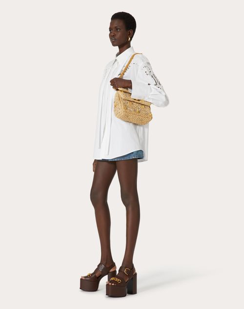 Valentino Garavani - Medium Roman Stud The Shoulder Bag In Raffia With Chain And Rhinestones - Natural/crystal - Woman - Shoulder Bags