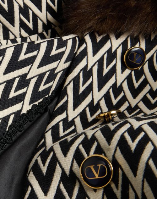  - Black/cream