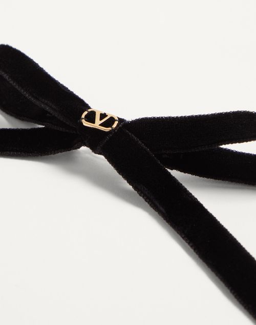 Valentino Garavani - VLOGO SIGNATURE VELVET BOW HAIRCLIP - Black/gold - Woman - Hair Accessories