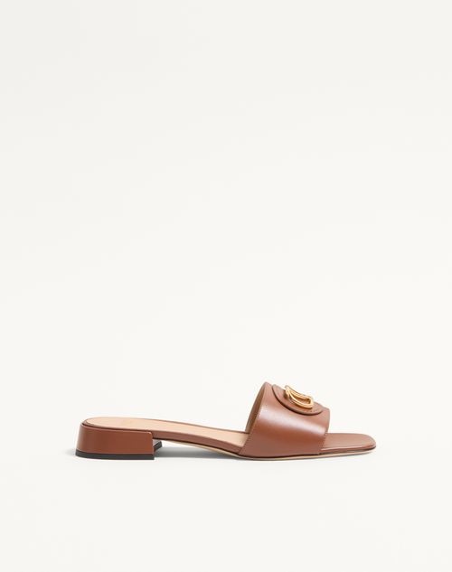 Valentino Garavani - Vlogo Signature Slide Sandal In Calfskin 20mm - Tobacco - Woman - Slides And Thongs