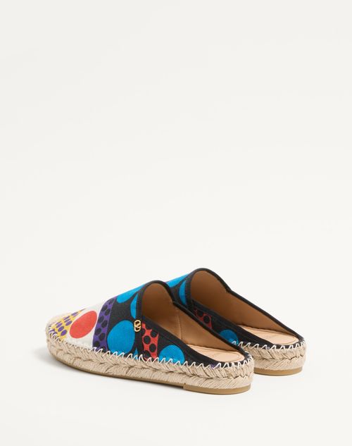  - Multicolour