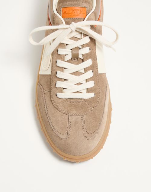 Valentino Garavani - UPVILLAGE LOW TOP SNEAKER IN SPLIT LEATHER AND CALFSKIN NAPPA LEATHER - Khaki/ivory - Man - Sneakers