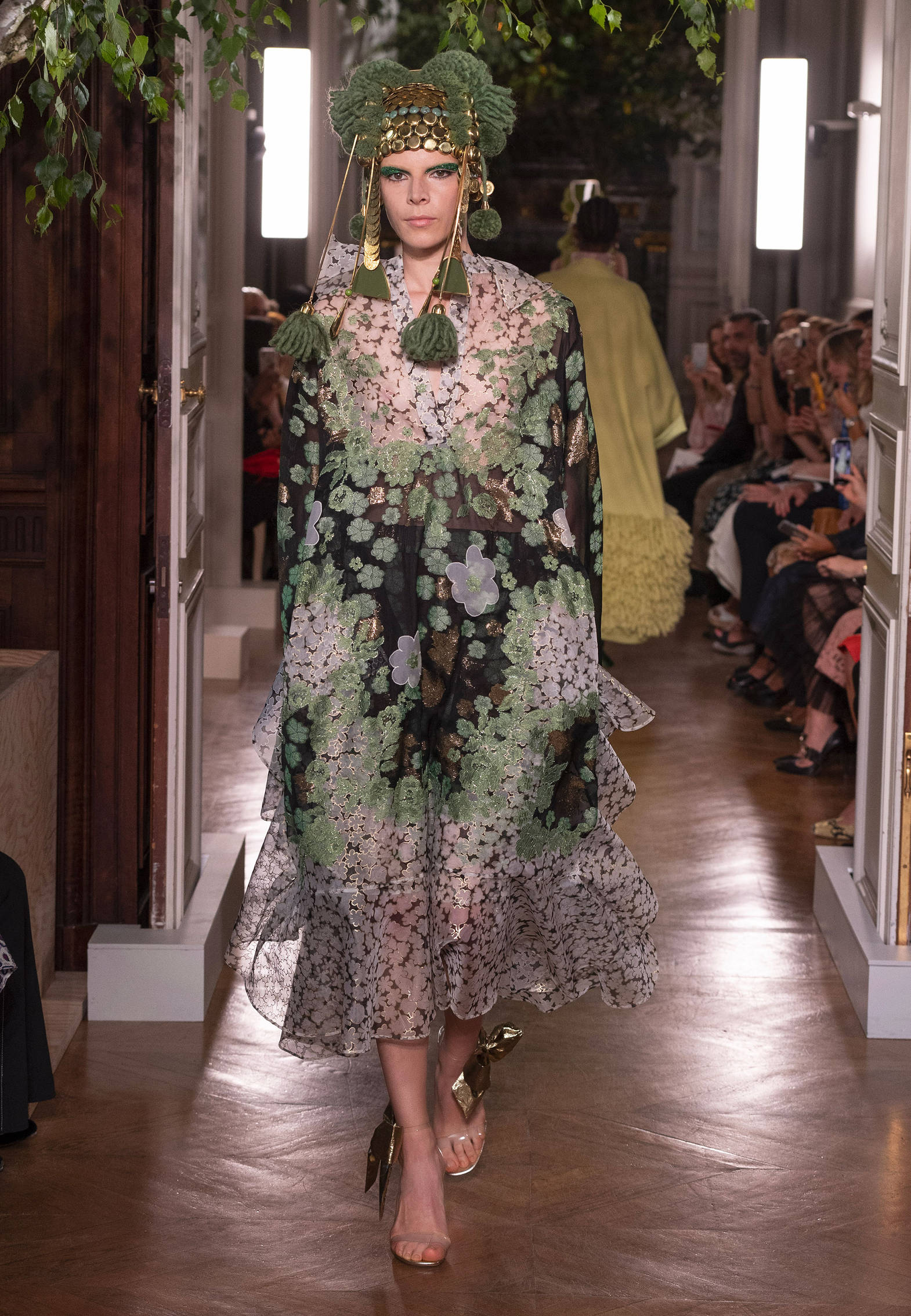 Valentino Haute Couture Show FW1920 Women | Valentino