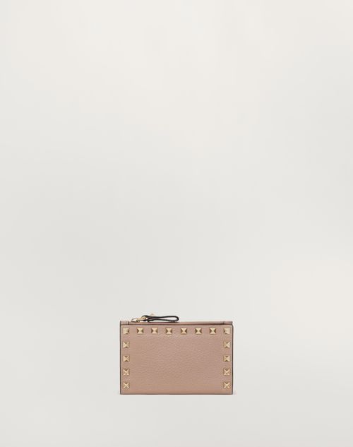 Valentino Garavani - Porte-cartes Rockstud Zippé En Cuir De Veau Grainé - Poudre - Femme - Portefeuilles Et Petite Maroquinerie