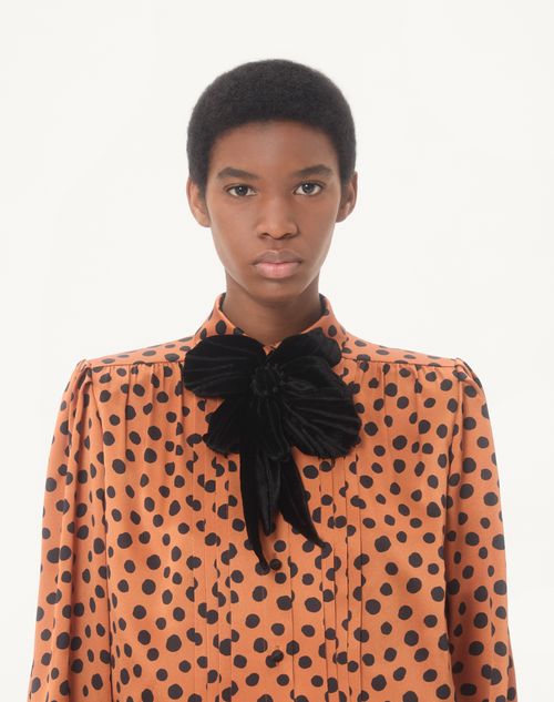 Valentino - Crepe Satin Shirt With Plus De Pois Dalmata Print - Brown/black - Woman - Shirts & Tops