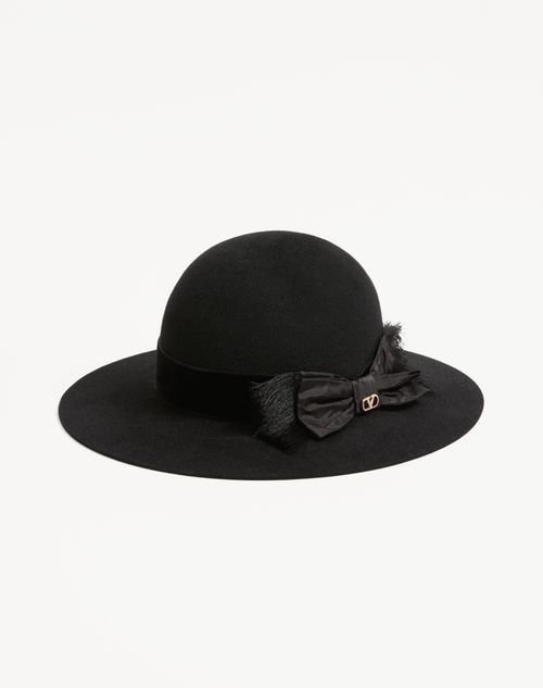 Valentino Garavani - Vlogo Signature Hat In Lapin Fabric And Velvet With Taffetas Bow - Black - Woman - Soft Accessories - Accessories