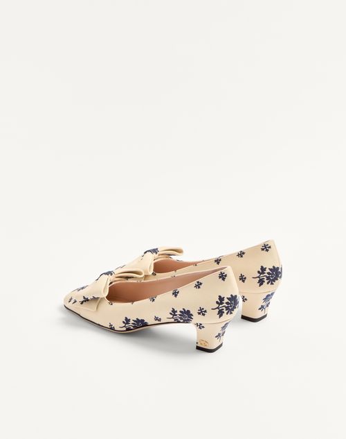 Valentino Garavani - Bowow Décolleté In Papier Floral Fabric 45mm - Butter/blue - Woman - Woman Shoes Sale