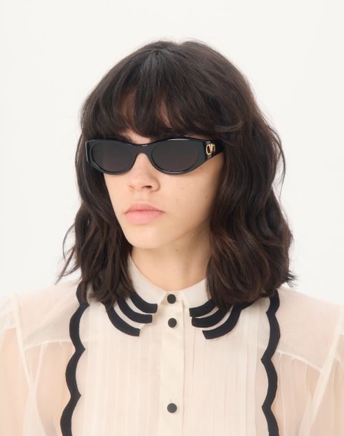 Valentino - Oval Acetate Eyewear - Black/gray - Woman - Eyewear