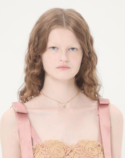 Valentino Garavani - Vlogo Signature Necklace In Metal, Pearl And Swarovski® Crystals - Gold/cream/crystal - Woman - Jewellery