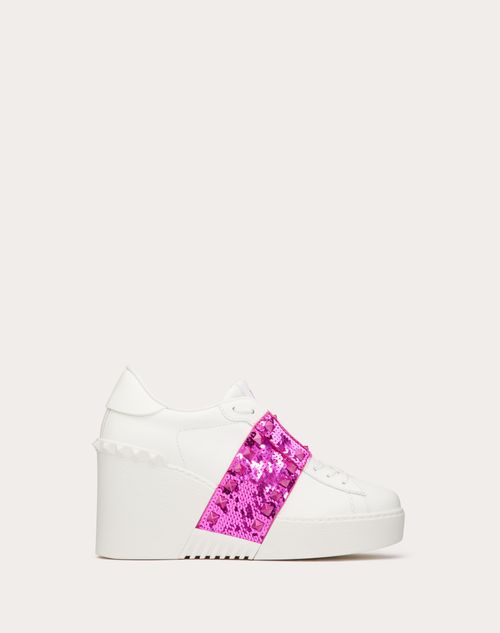 Valentino Garavani - Sneaker Con Zeppa Open Disco In Vitello Con Ricamo Paillettes 85mm - Bianco/pink Pp - Donna - Sneakers