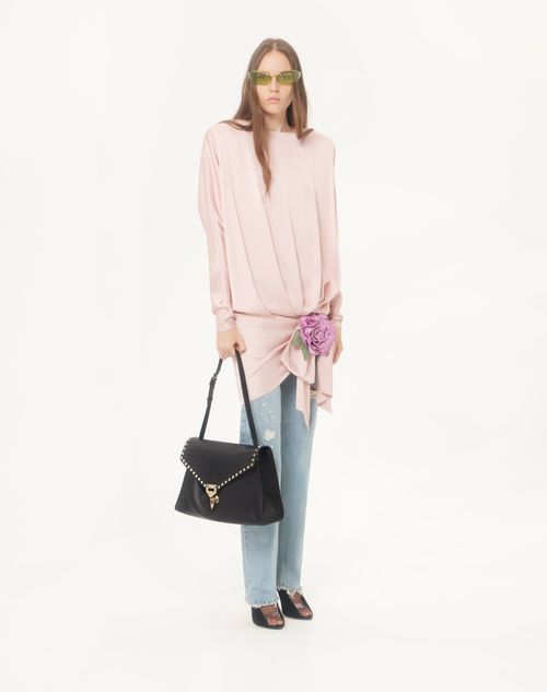 Valentino Garavani - Bolso De Hombro Mediano Valentino Garavani Rockstud Maxxing De Cuero De Becerro Liso - Negro - Mujer - Bolsos Shopping