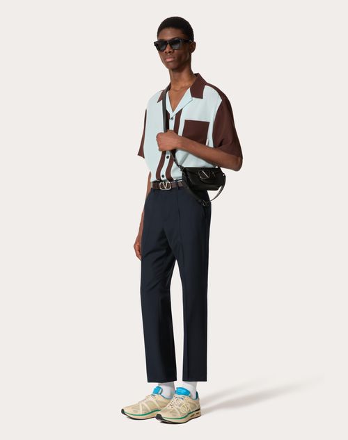 Silk Bowling Shirt for Man in Ebony/azure | Valentino EE Silk Bowling Shirt for Man in Ebony/azure | Valentino EE