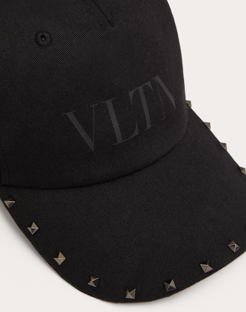 valentino rockstud hat