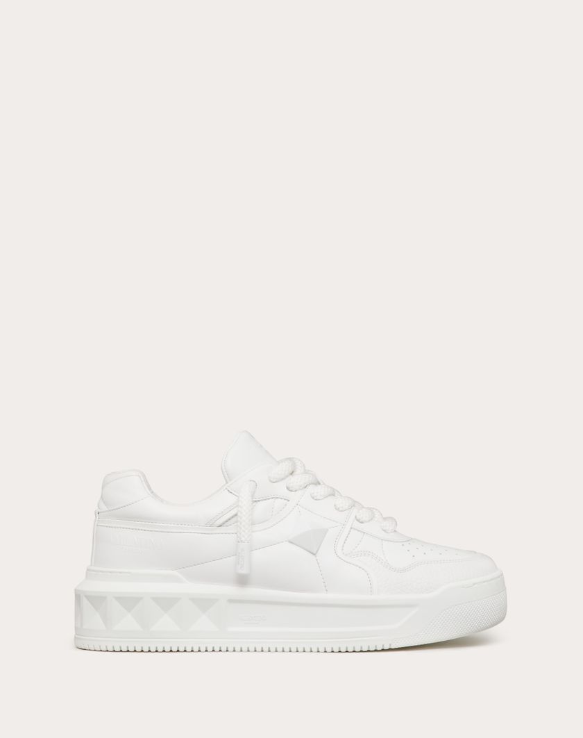 Valentino Handbags Sneaker Low-top One Stud Xl In Nappa per Uomo in Bianco | Valentino IT