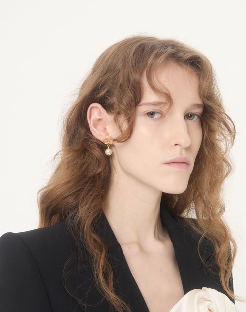 Valentino Garavani - Vlogo Signature Earrings With Swarovski® Pearls - Gold/cream - Woman - Valentino Garavani Vlogo Signature Jewels New