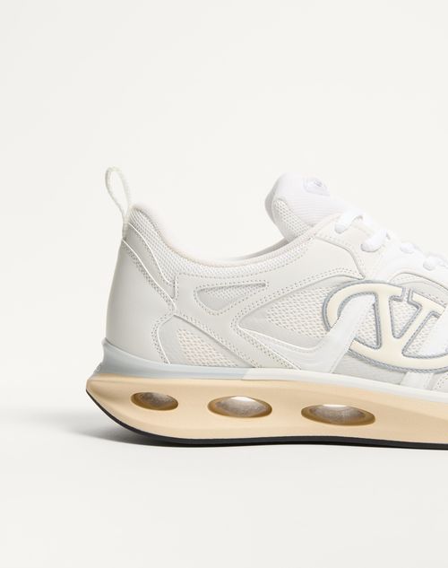  - White/pastel Gray