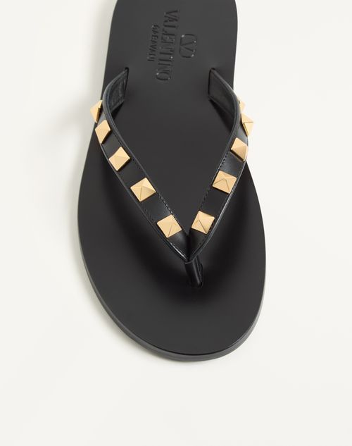 Valentino Garavani - Rockstud Calfskin Thong Sandal 05mm - Black - Woman - Sandals