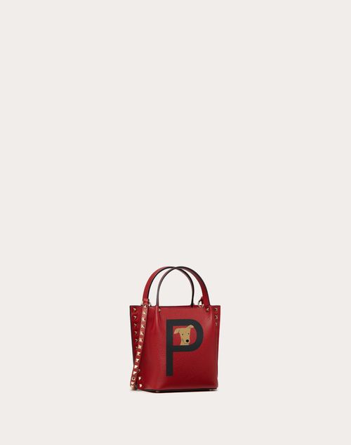 Rockstud Small Leather Shoulder Bag in Red - Valentino Garavani