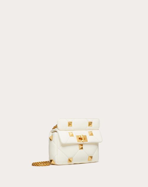 Valentino Garavani - Online Exclusive Small Roman Stud The Shoulder Bag In Nappa With Chain - Ivory - Woman - Roman Stud - Bags