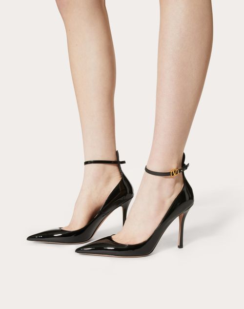 Valentino pump store