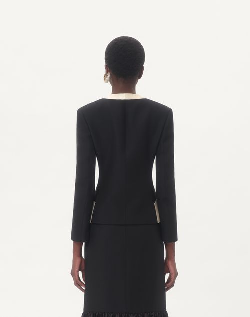  - Black/soft Beige
