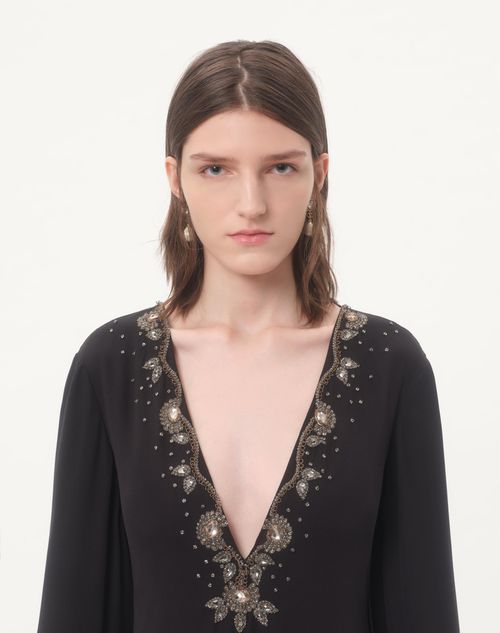  - Black/gold