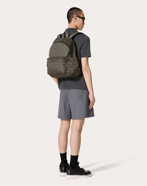 Valentino Garavani - Toile Iconographe Backpack In Technical Fabric - Military Green - Man - Shelf - M Bags - Black Iconographe