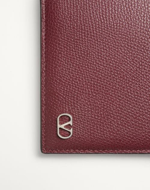 Valentino Garavani - Valentino Garavani Vlogo Signature Grainy Calfskin Wallet - Rosewood - Man - Wallets And Small Leather Goods