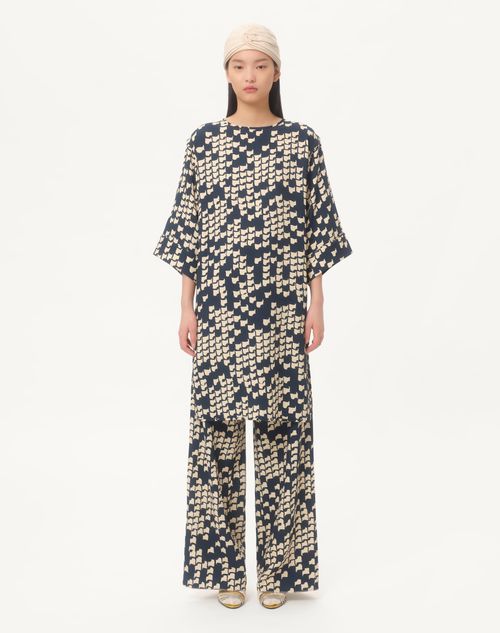  - Blue/ivory