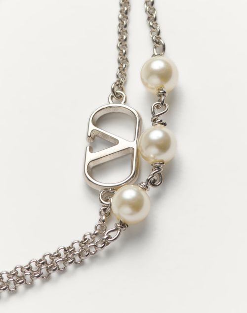 Valentino Garavani - Vlogo Signature Metal Bracelet With Swarovski® Pearls - Palladium/cream - Woman - Jewellery