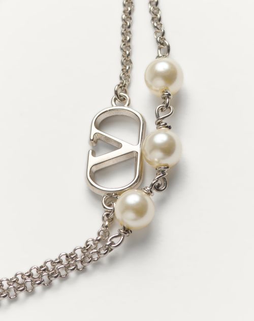 Valentino Garavani - Vlogo Signature Metal Bracelet With Swarovski® Pearls - Palladium/cream - Woman - Jewellery