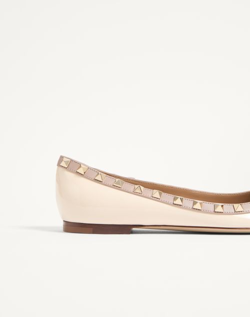 Valentino Garavani - Patent Rockstud Ballet Flat - Ivory/poudre - Woman - Ballerinas